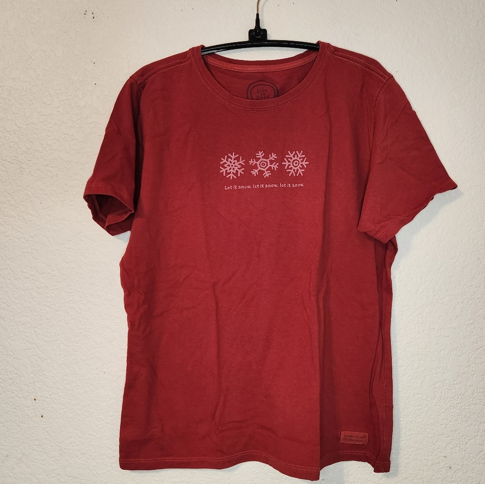 Life is Good Let It Snow Red T-Shirt, Size M‎